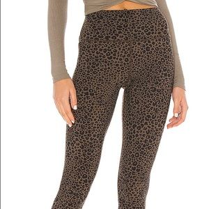 alo leopard print leggings